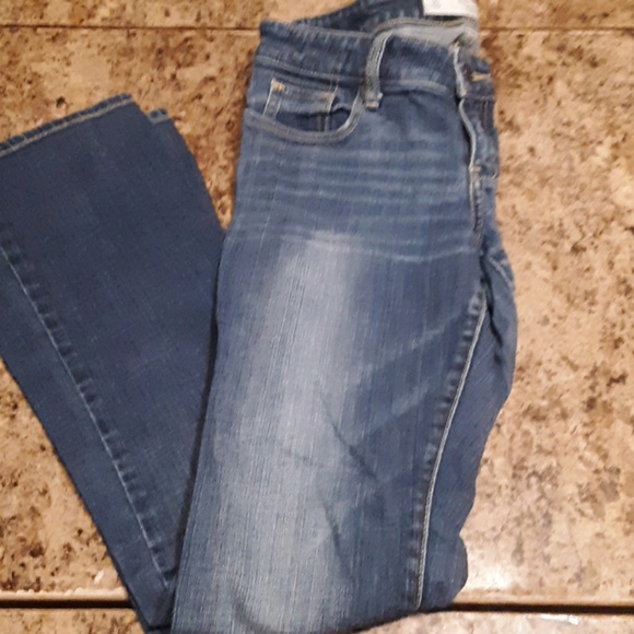 Jeans - Picture 2 of 3